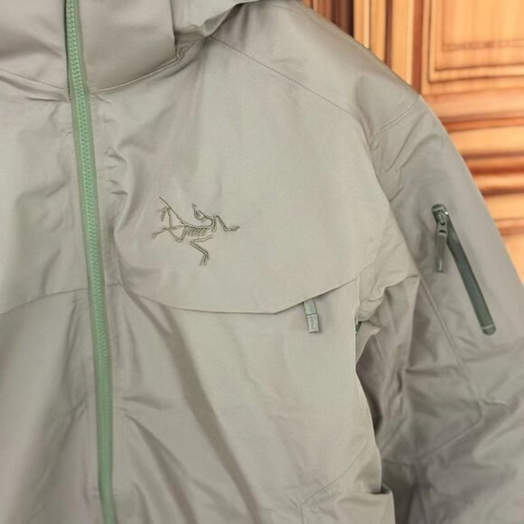 Arc'teryx Hooded Hardshell Down Jacket/Windbreaker, Misty Green, Size L - Picture 4 of 9